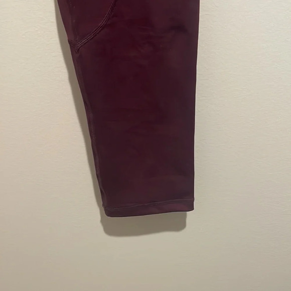 Zyia Active Plum Capris - Picture 3 of 4